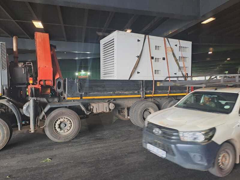 Generator main 4